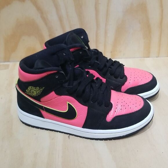 Air Jordan 1 Retro Mid Hot Punch Volt Wmn's 7, Mens Sz 6 1/2 ( EU 37.5) - Picture 3 of 9